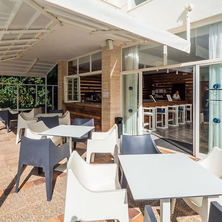 Apartamentos La Santa Maria Cala Millor  Eksteriør billede