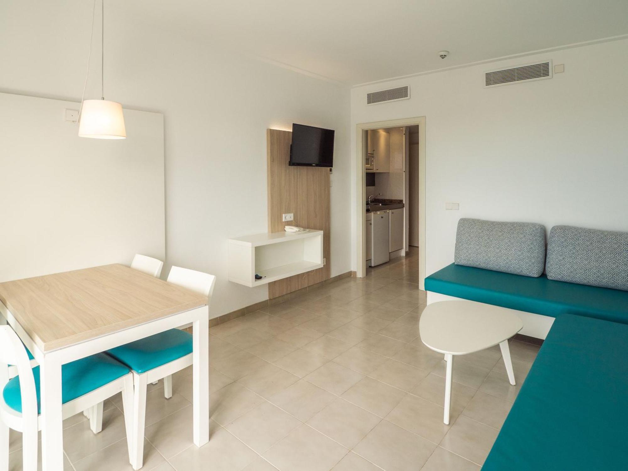 Apartamentos La Santa Maria Cala Millor  Eksteriør billede